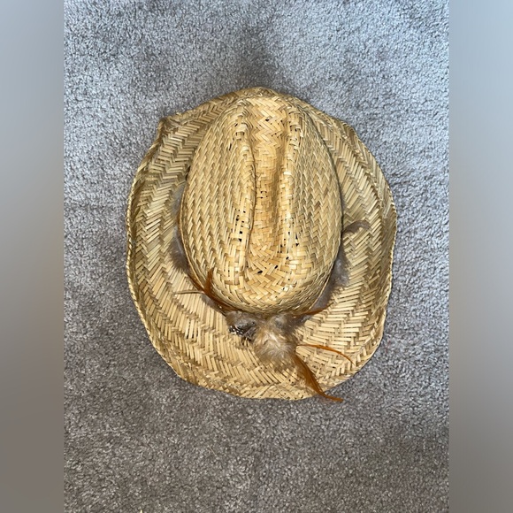 Cowboy/Cowgirl Straw Hat Multilples Sold OS - Picture 5 of 5